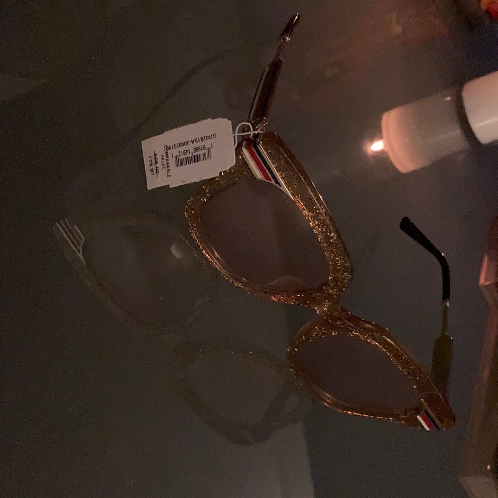 Gucci sun glasses